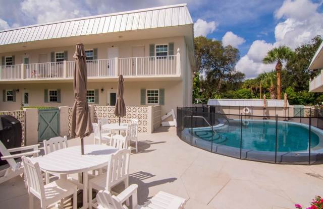 900 Jasmine Lane