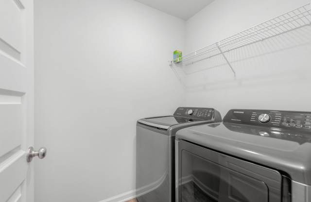 Photo of Charming 4-Bed Retreat Minutes From It All