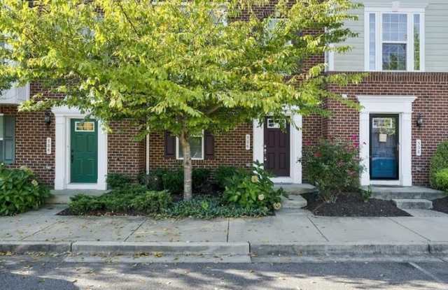 506 EDELEN STATION Place