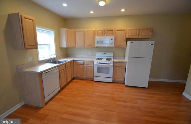 Photo of 4255 RIDGE AVENUE
