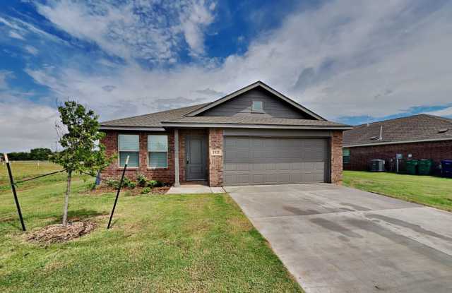 Brand New 3 Bedroom 2 Bath Home in Mustang Schools