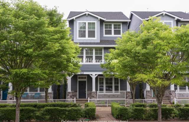 Beautiful Three Bedroom Row Home In Highly Desired Villebois Community!