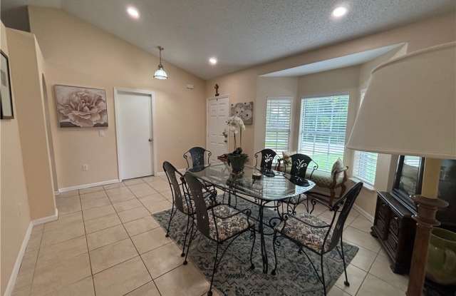 1138 Clearmont Street