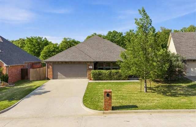 1005 Stone Creek