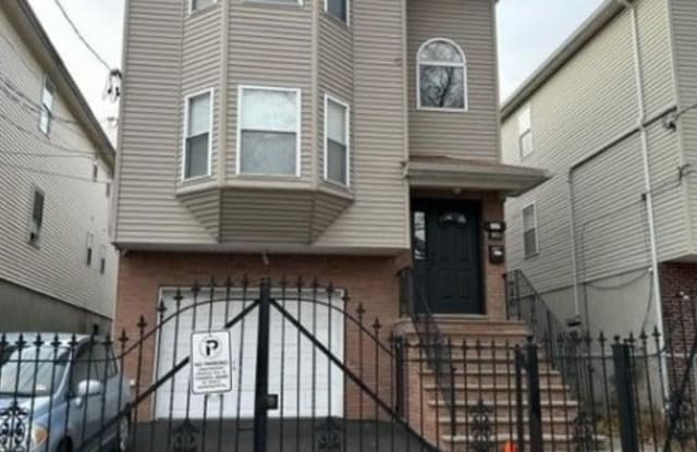 80 Cutler St - 80 Cutler Street, Newark, NJ 07104