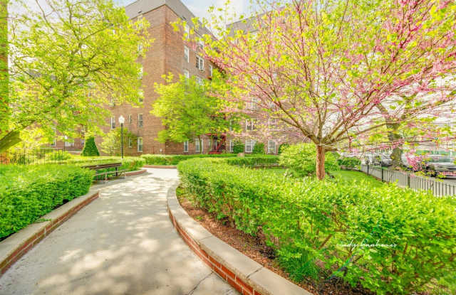 Photo of 66-40 108th Street unit: 1D