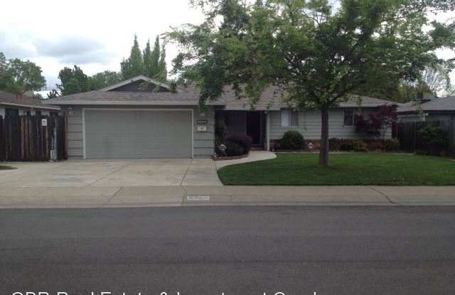 2855 La Colina Way
