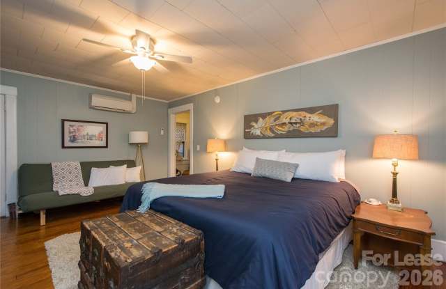 109 Pearson Drive unit: Upstairs