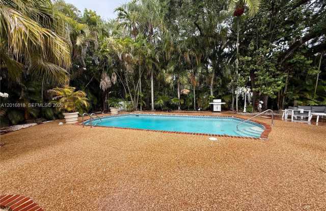 721 Saldano Ave