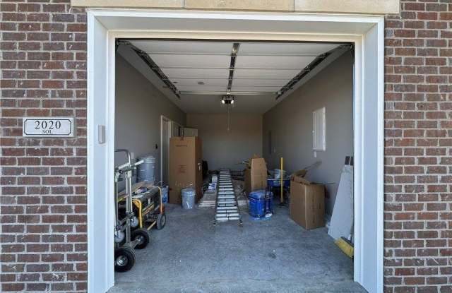 2020 North Greentree Boulevard