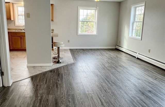 51 Walnut St unit: 2