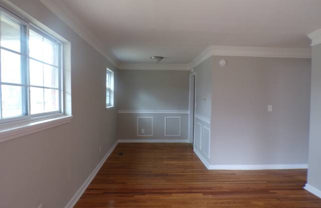 1657 18th Street Southwest