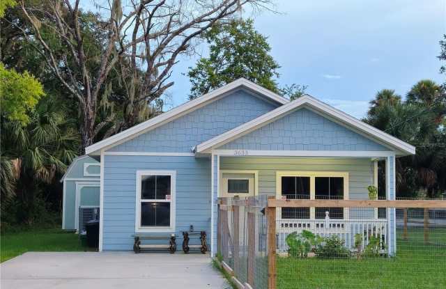 Photo of 3633 MAIN STREET