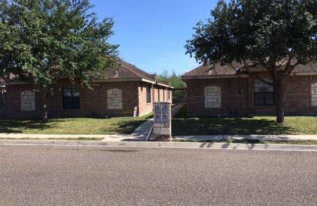 Photo of 1404 E Quail Street