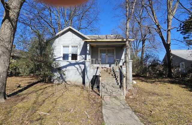 714 Tucker St