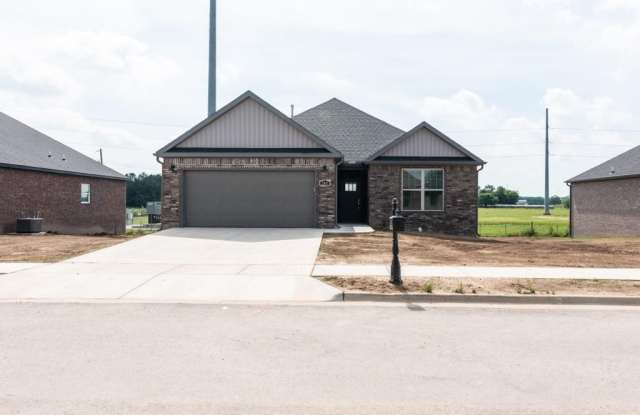 540 Linda  LN