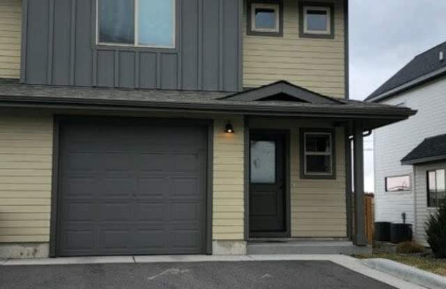 Centrally located 3 bed 2.5 bath condo. - 3355 Fen Way, Bozeman, MT 59718