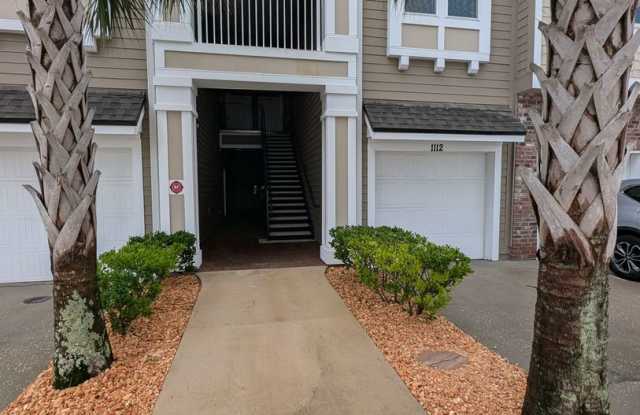 Stunning Townhome off SR 16 on Sebatian Cove