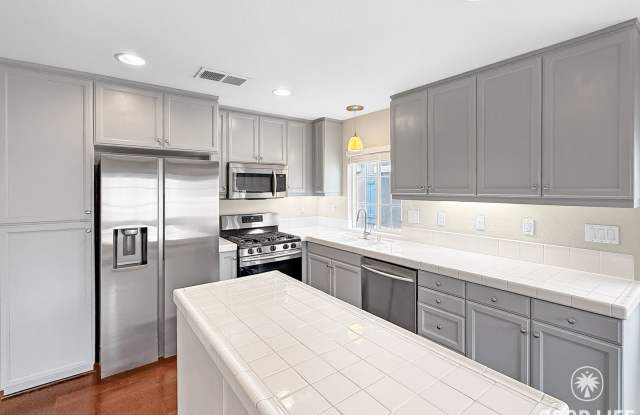 Photo of Stylish Otay Ranch Home with AC, Garage  Balcony!