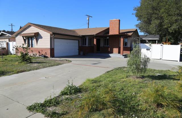 Quiet Corner House in Anaheim - 1921 West Cerritos Avenue, Anaheim, CA 92804