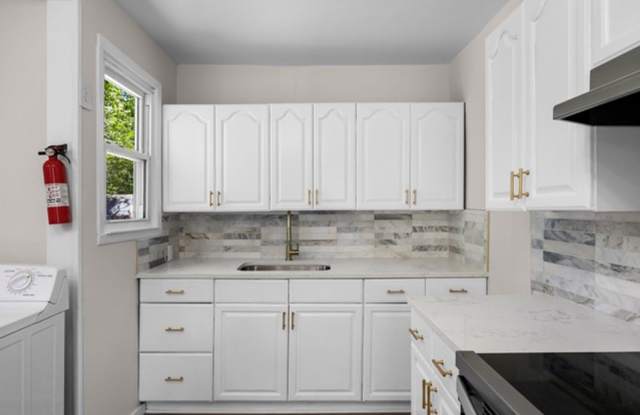Spacious 3-Bedroom Home with Large Yard in Browns Mills