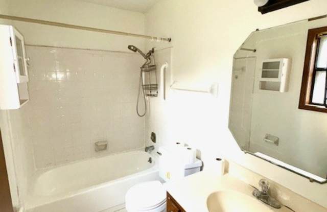 7871 Carol Elaine Cir