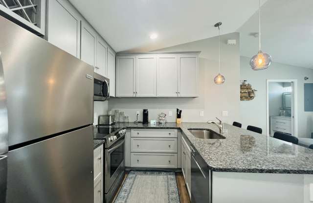 345 S Brevard Avenue unit: B