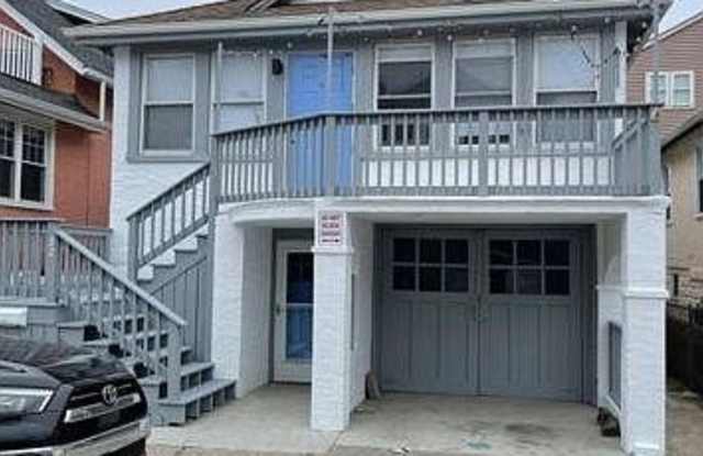 Photo of 32 Kentucky Street unit: 1