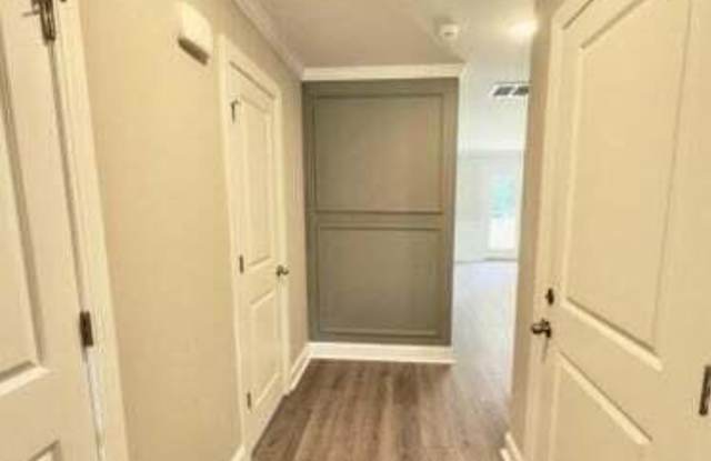 4367 W Pine Street unit: A