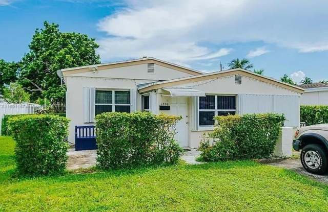 1458 NE 178th St - 1458 Northeast 178th Street, North Miami Beach, FL 33162