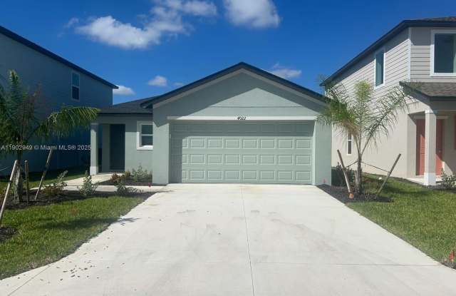 Photo of 4022 N San Felice Ln