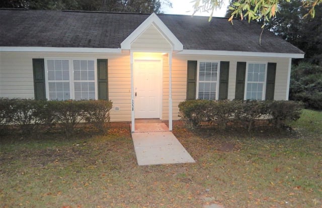 123 Chestnut Avenue - 123 East Chestnut Avenue, Wake Forest, NC 27587