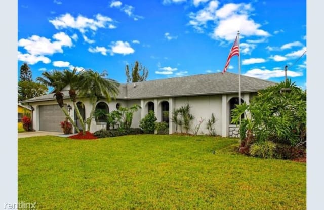 1302 SW 4th Ct - 1302 Southwest 4th Court, Cape Coral, FL 33991