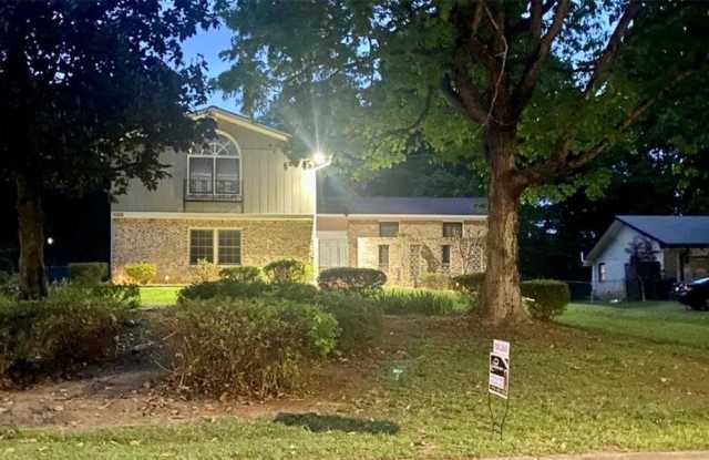 Photo of 5262 Happy Hollow Road