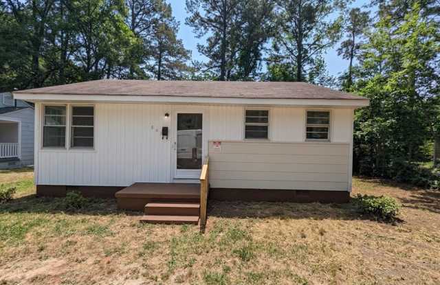 803 Candlewood Dr