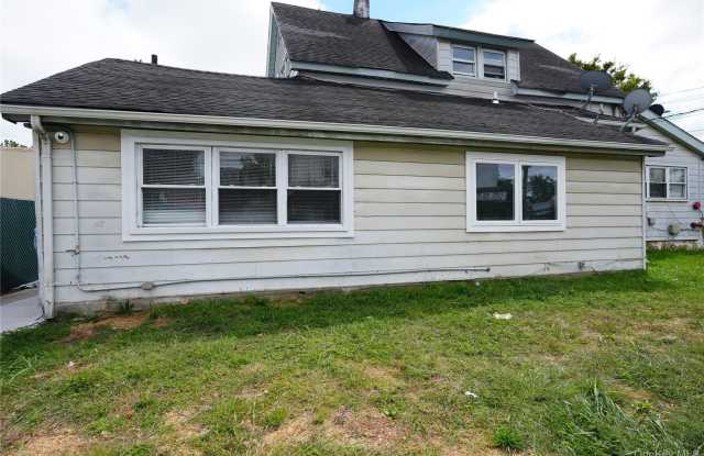 Photo of 488 Nassau Road