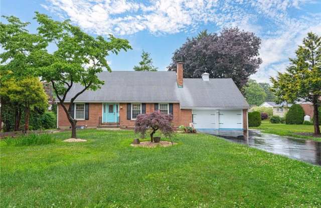 285 Bridle Path Road