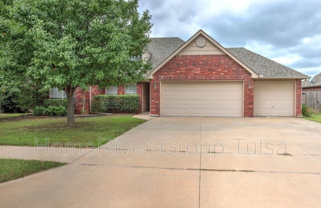 10006 N 101st East Ave - 10006 N 101st East Ave, Owasso, OK 74055