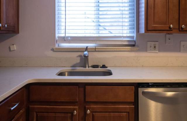 2 Bed 1 Bath for Rent in Wheat Ridge!