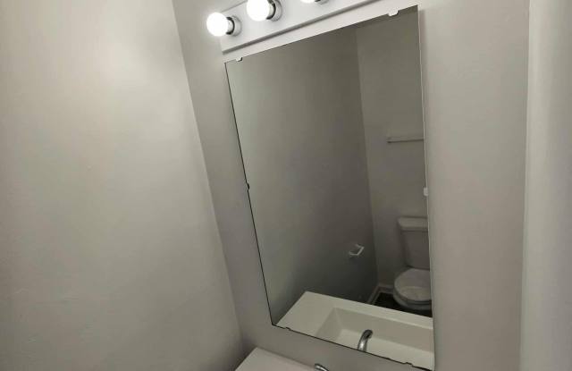 278 N Franklin Street