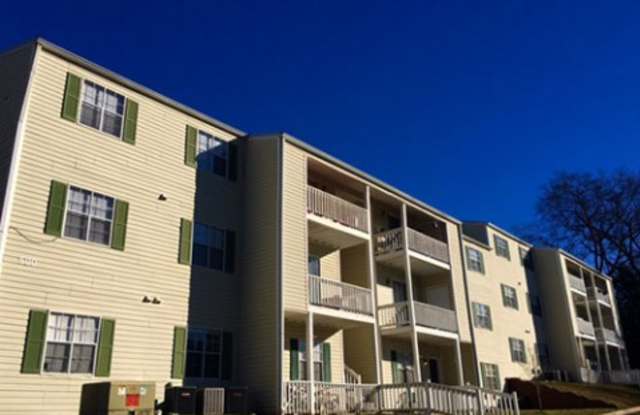 Gardendale Oaks Apartments