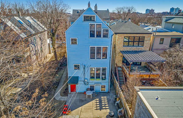 3244 North Lakewood Ave. Apt.