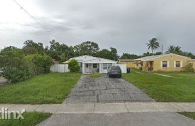 1880 NE 179th St - 1880 Northeast 179th Street, North Miami Beach, FL 33162