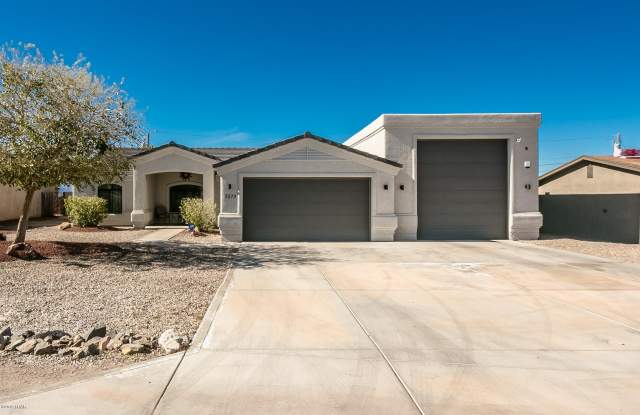 3570 Stanford Dr - 3570 Stanford Drive, Lake Havasu City, AZ 86406