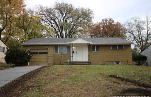 8609 Winchester Ave - 8609 Winchester Avenue, Kansas City, MO 64138