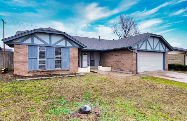 740 Royal Ln - 740 Royal Lane, Yukon, OK 73099