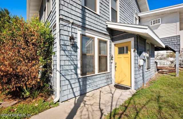 Photo of 1207 2ND Street S unit: 1207