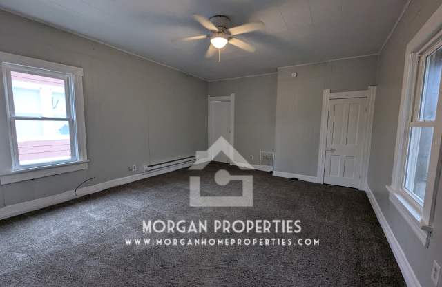 1712 Main StreetUpper Unit