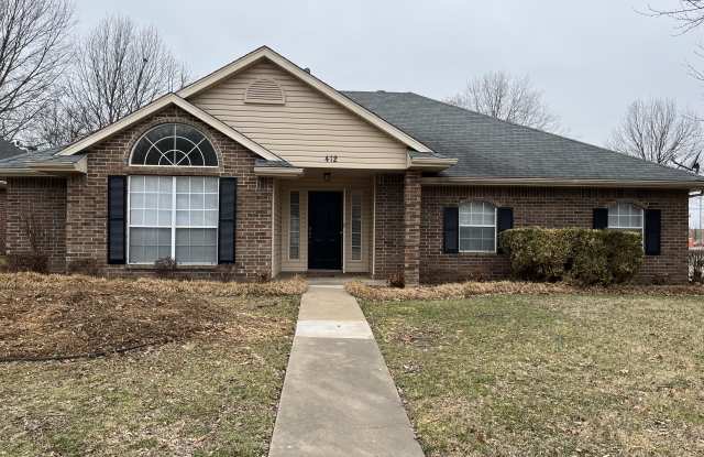 412 N 39th Pl - 412 North 39th Place, Rogers, AR 72756