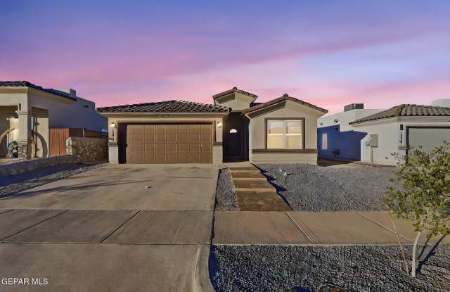 13817 Summer View Avenue